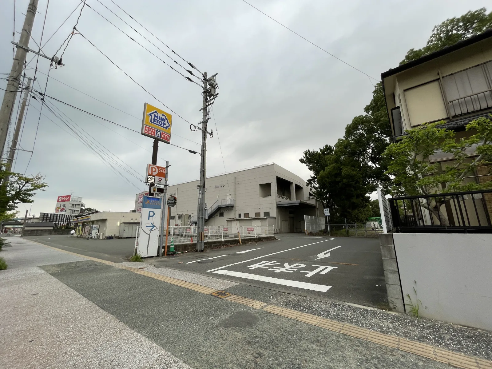 Dパーキングクロスガーデン筥崎宮前の外観写真