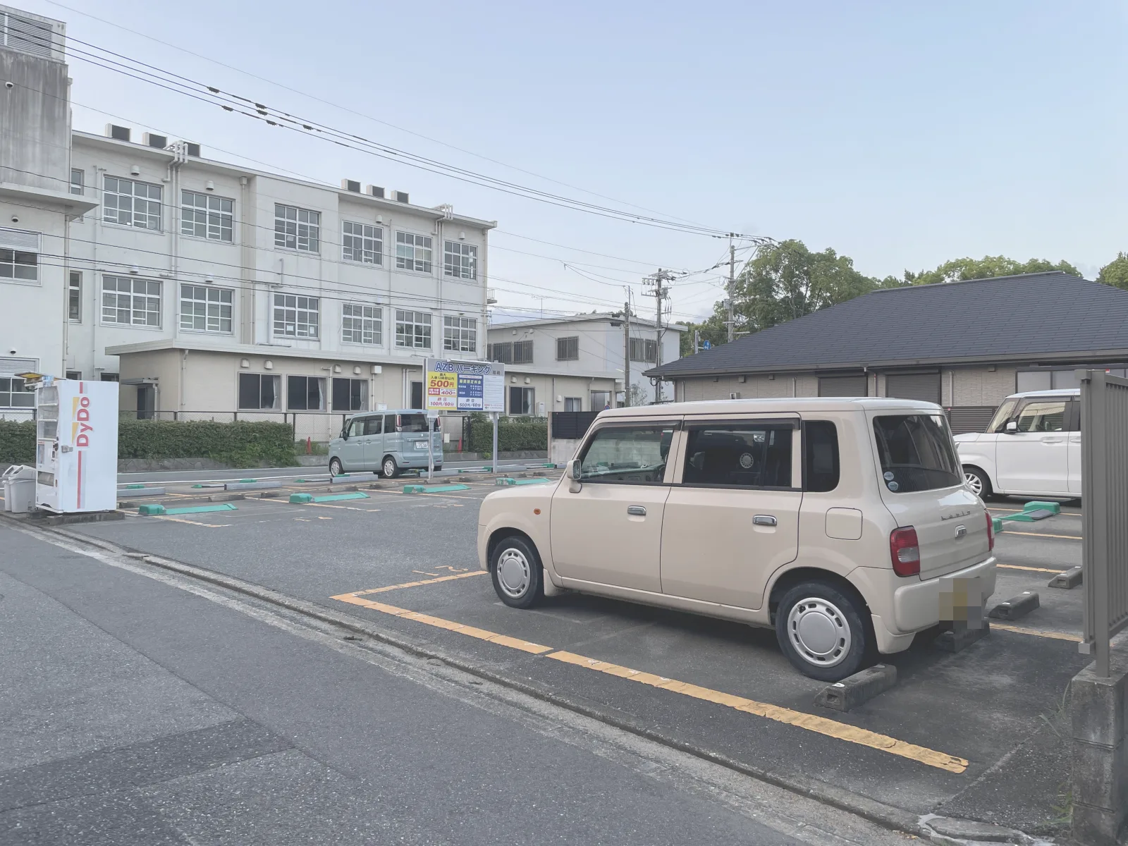 AZBパーキング箱崎の外観写真