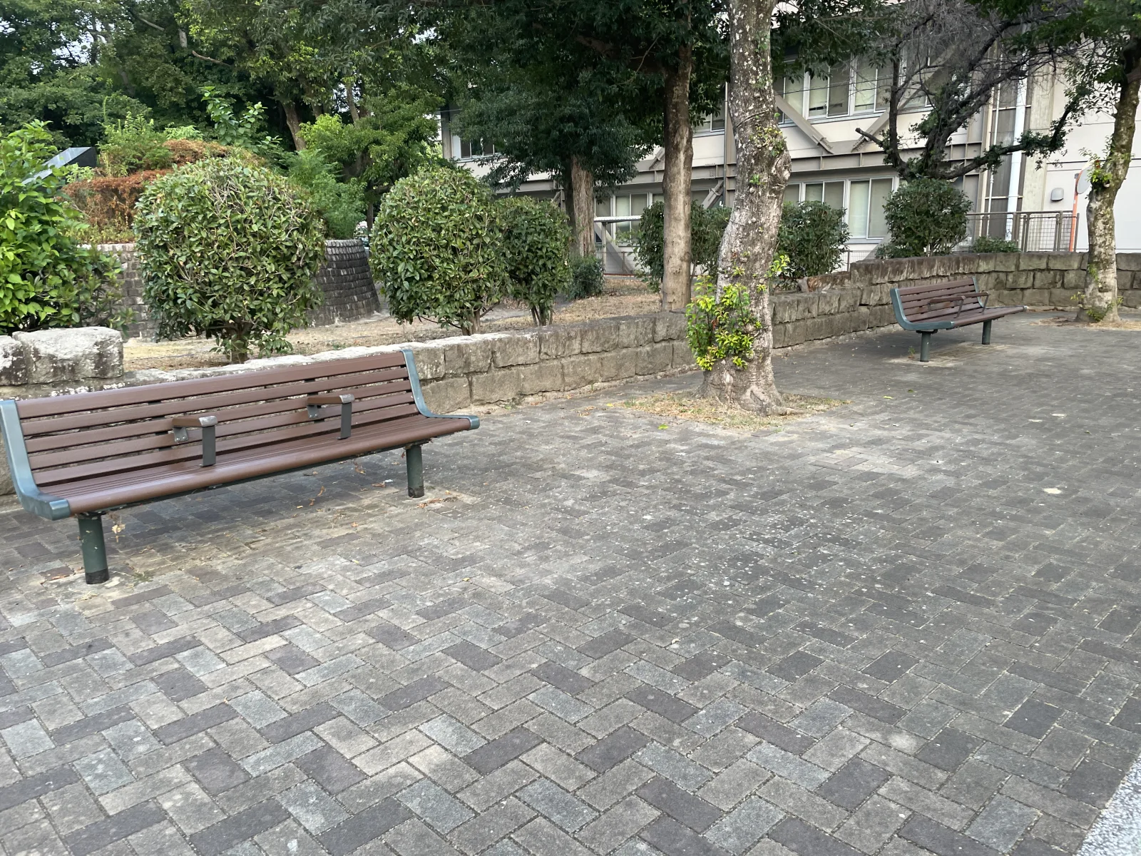 東公園（球技広場・幼児コーナー）の設備・遊具写真