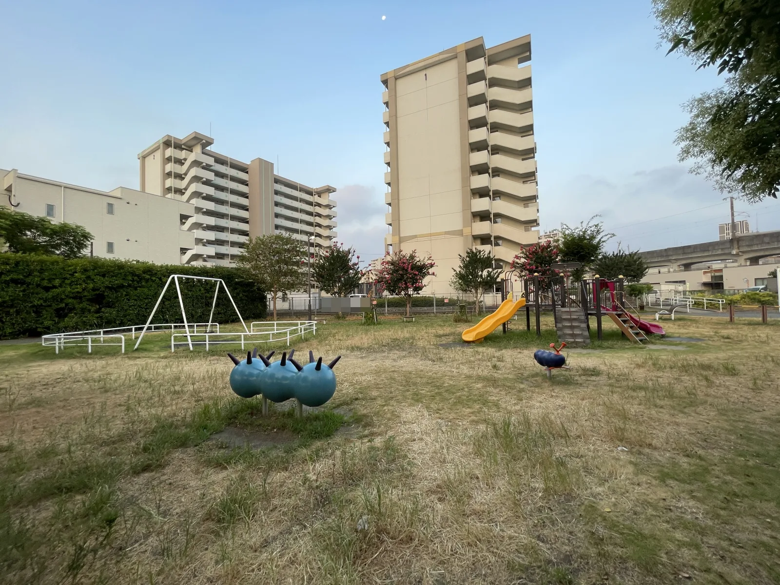 ふれあい公園の設備・遊具写真